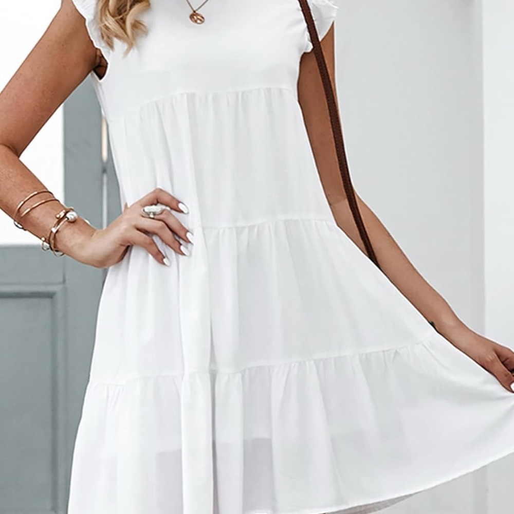 Chic White Ruffled Mini Dress